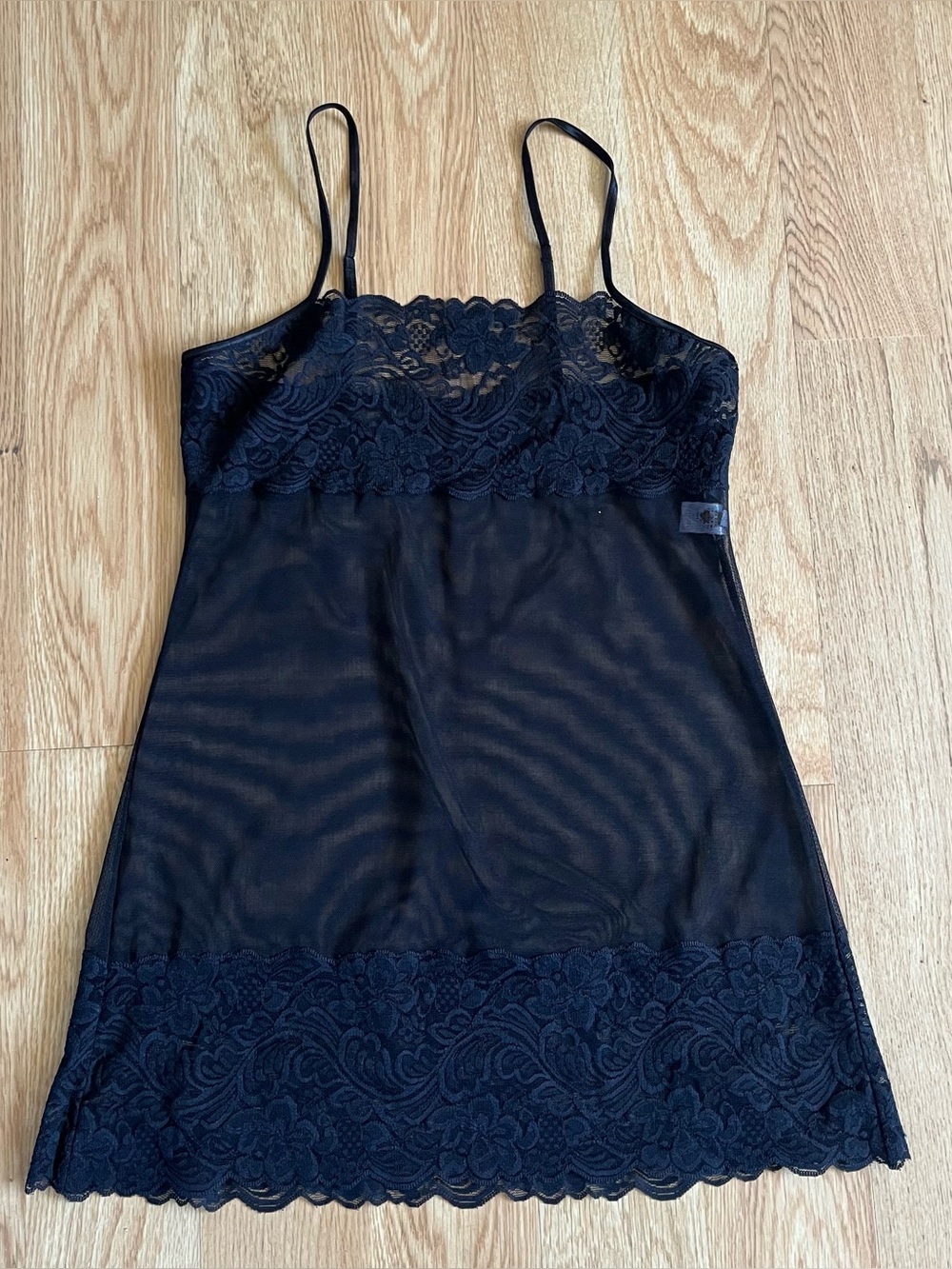 Vintage Y2K Frederick's of Hollywood Black Mesh Lace Chemise Adjustable Straps M